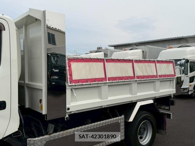 Hino DUTRO 2019-10 6675755-6