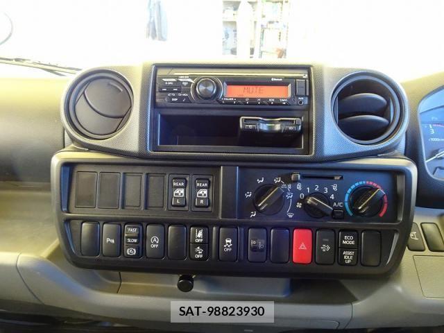 Hino DUTRO 2024-02 6675754-15