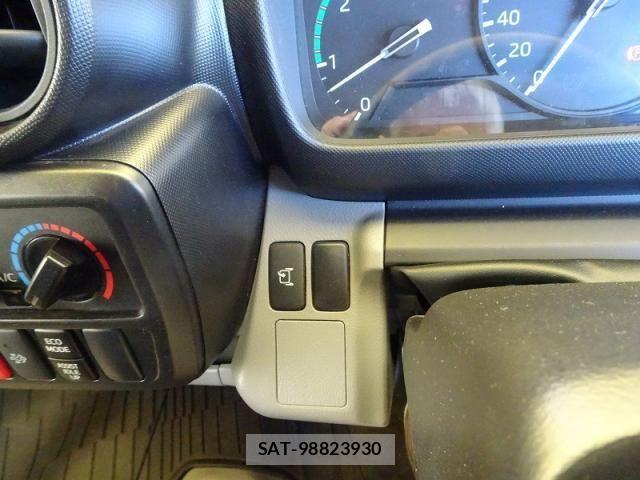 Hino DUTRO 2024-02 6675754-16