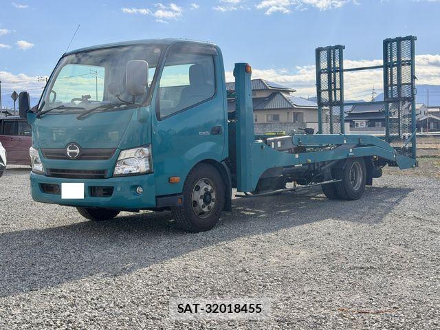 Hino DUTRO 2012-01 6675762-0