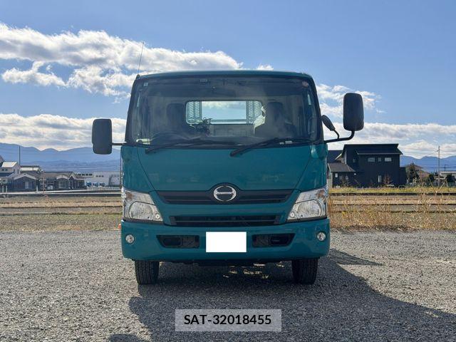 Hino DUTRO 2012-01 6675762-1
