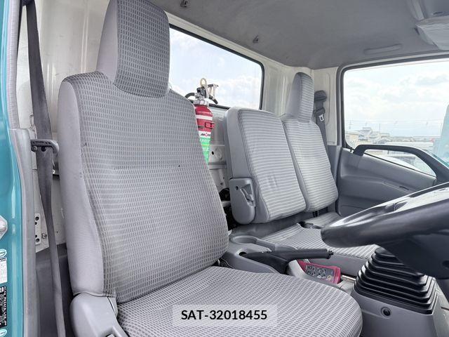 Hino DUTRO 2012-01 6675762-25