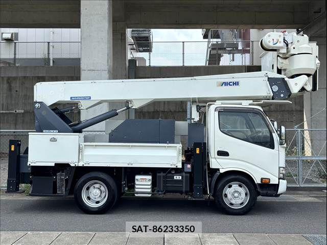 Hino DUTRO 2021-06 6682643-13