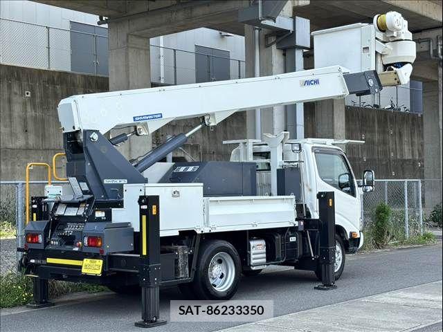 Hino DUTRO 2021-06 6682643-1