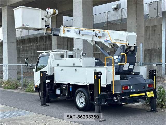 Hino DUTRO 2021-06 6682643-22