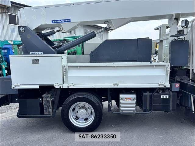 Hino DUTRO 2021-06 6682643-27