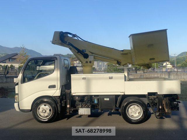Hino DUTRO 2006-09 6682645-14