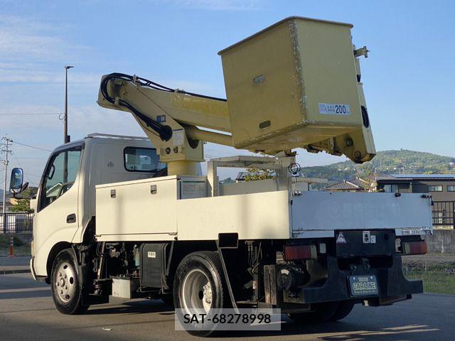 Hino DUTRO 2006-09 6682645-15