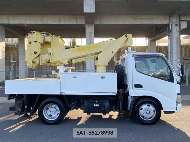 Hino DUTRO 2006-09 6682645-17