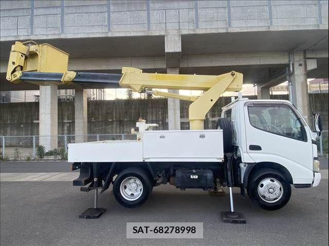 Hino DUTRO 2006-09 6682645-24