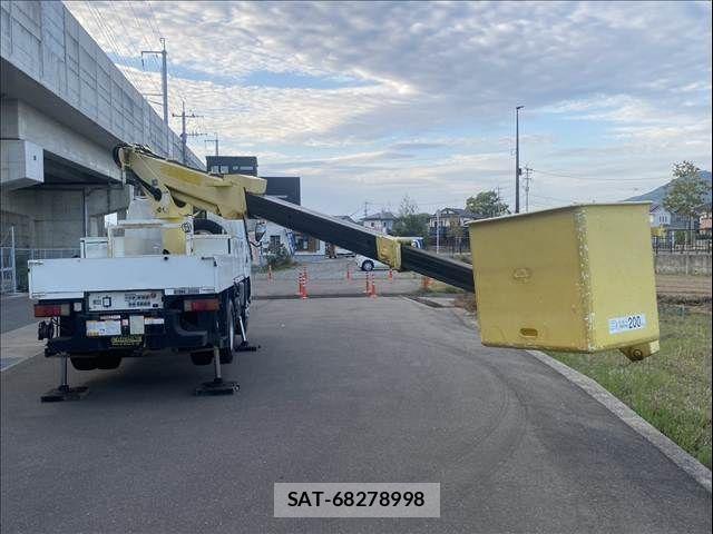 Hino DUTRO 2006-09 6682645-29