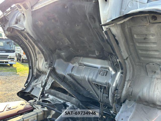 Hino DUTRO 2012-10 6682644-9