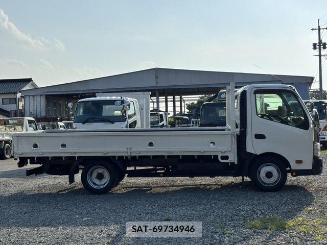 Hino DUTRO 2012-10 6682644-13