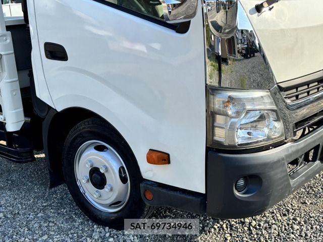 Hino DUTRO 2012-10 6682644-18