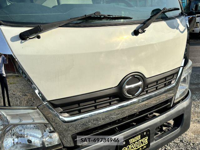 Hino DUTRO 2012-10 6682644-19
