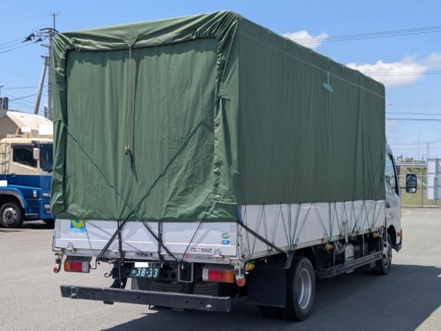 Hino DUTRO 2021-02 6689548-3