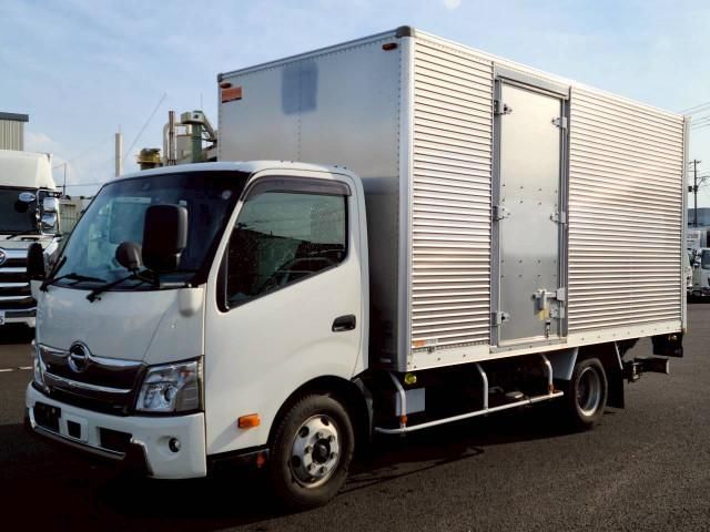 Hino DUTRO 2020-05 6689545-0
