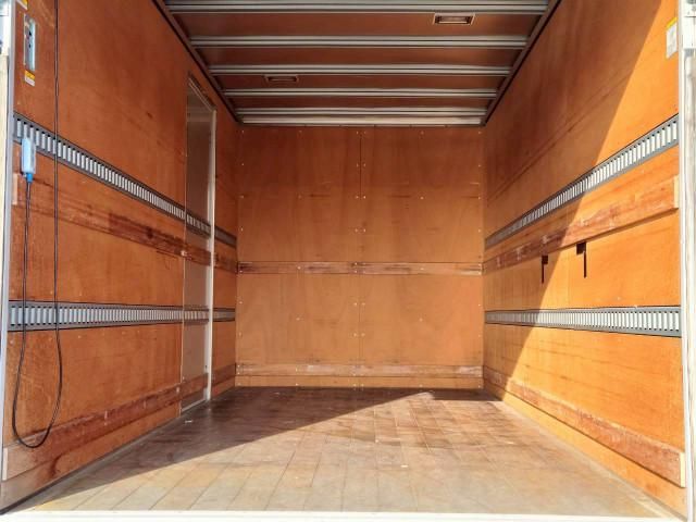 Hino DUTRO 2020-05 6689545-10