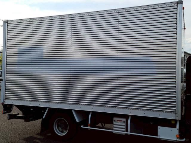 Hino DUTRO 2020-05 6689545-26