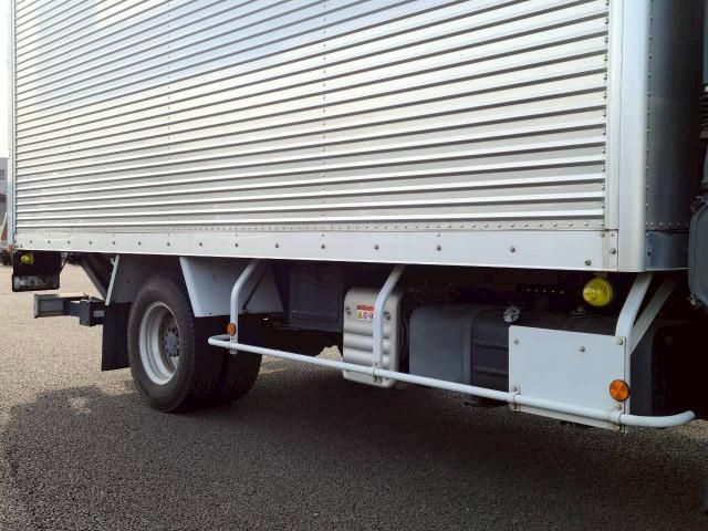 Hino DUTRO 2020-05 6689545-27