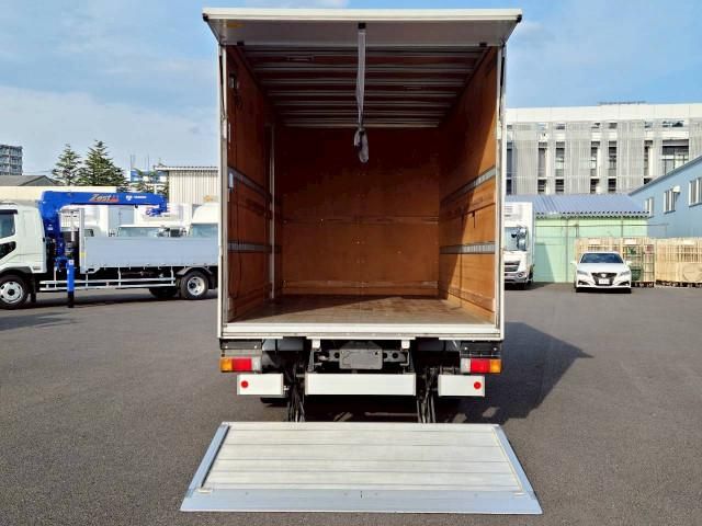 Hino DUTRO 2020-05 6689545-8