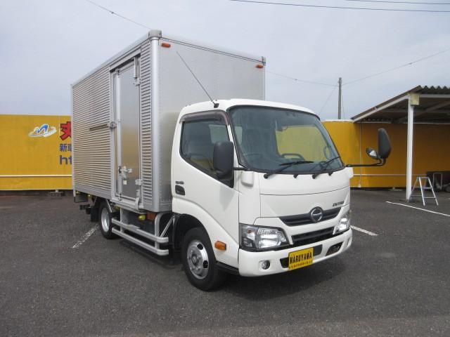Hino DUTRO 2018-03 6689550-1