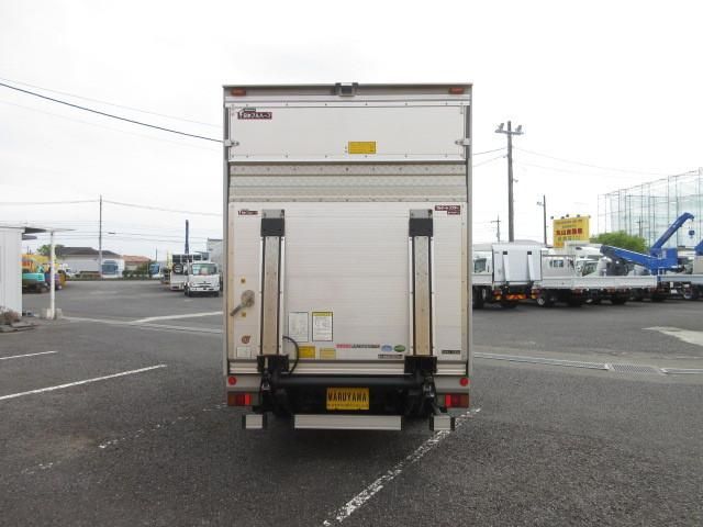 Hino DUTRO 2018-03 6689550-6
