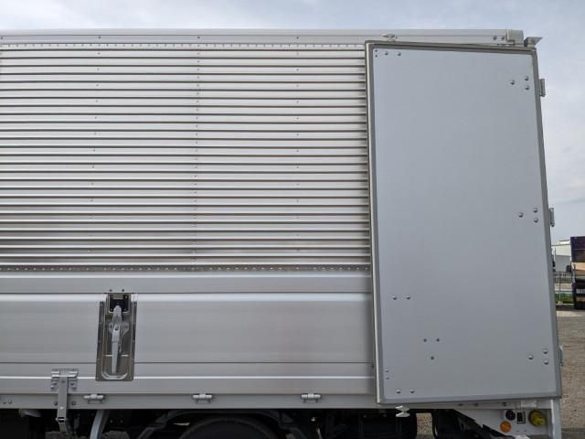 Hino DUTRO 2024-11 6689544-18