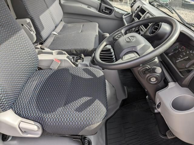 Hino DUTRO 2024-11 6689544-26