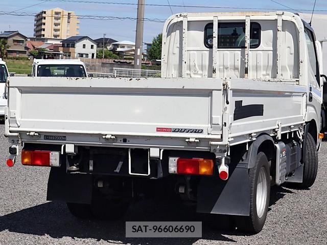 Hino DUTRO 2022-03 6716070-2