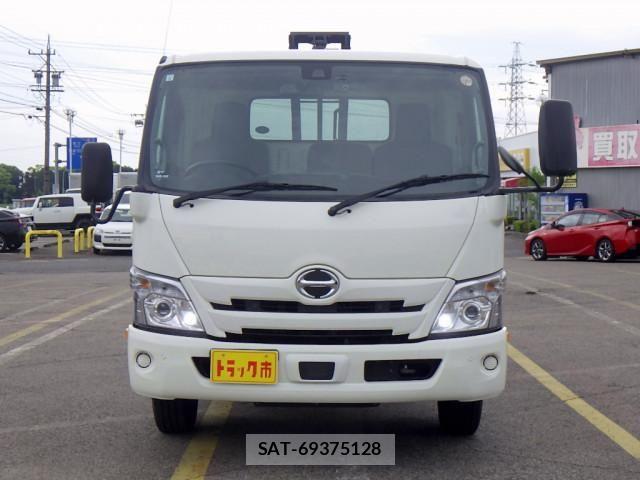 Hino DUTRO 2024-05 6716067-2