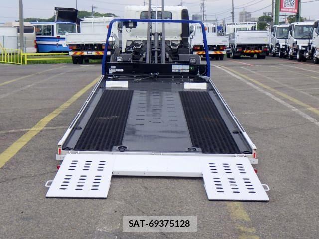 Hino DUTRO 2024-05 6716067-6