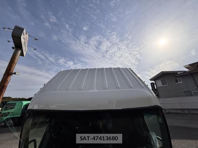 Hino DUTRO 2012-02 6716068-13