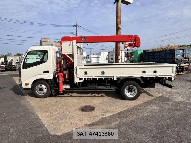 Hino DUTRO 2012-02 6716068-7