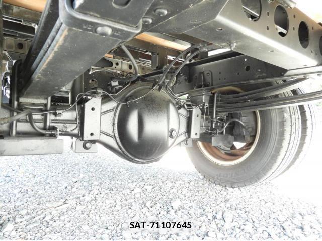 Hino DUTRO 2019-08 6716069-13