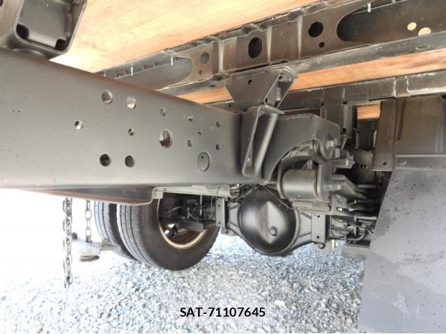 Hino DUTRO 2019-08 6716069-14