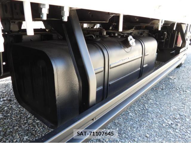 Hino DUTRO 2019-08 6716069-15