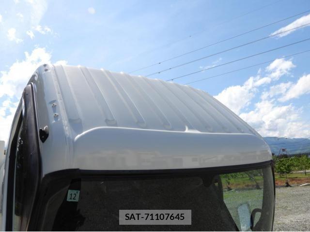 Hino DUTRO 2019-08 6716069-17
