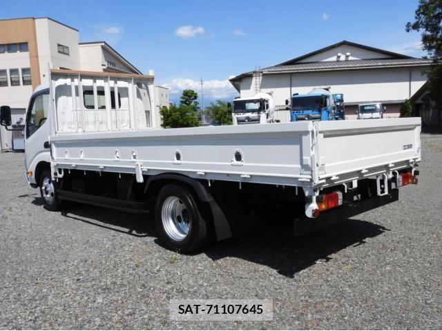 Hino DUTRO 2019-08 6716069-5
