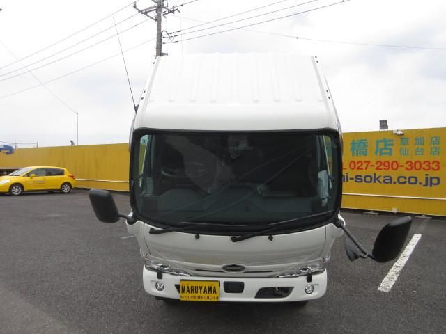 Hino DUTRO 2024-03 6734175-9