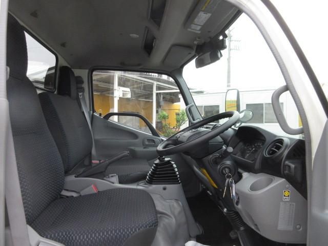 Hino DUTRO 2024-03 6734175-11