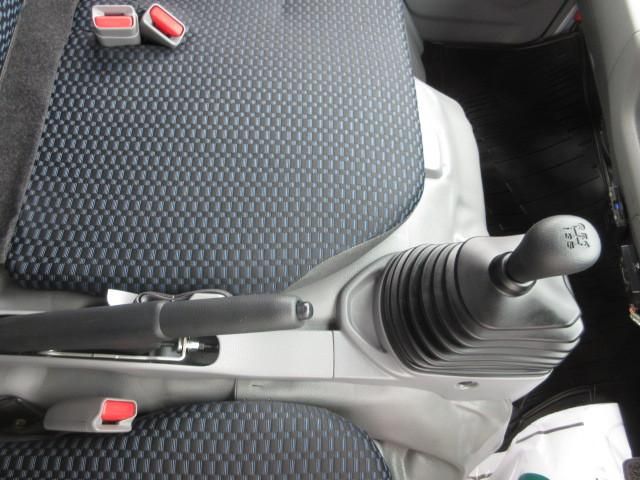 Hino DUTRO 2024-03 6734175-16
