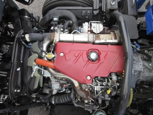 Hino DUTRO 2024-03 6734175-22