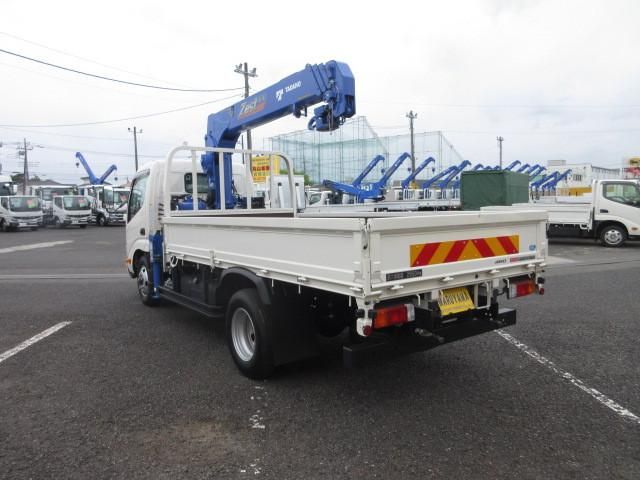 Hino DUTRO 2024-03 6734175-3