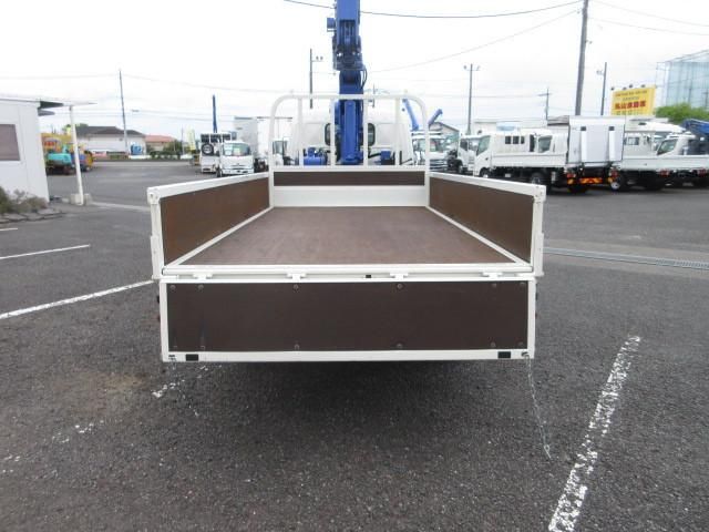 Hino DUTRO 2024-03 6734175-7
