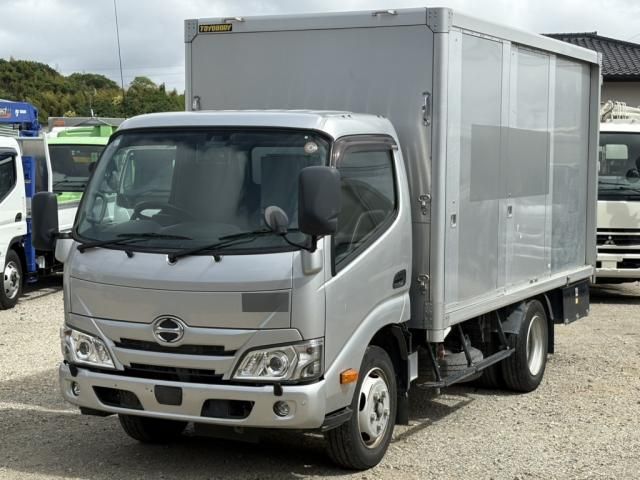 Hino DUTRO 2021-01 6734177-0