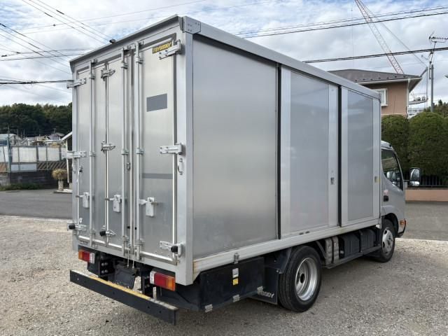 Hino DUTRO 2021-01 6734177-2