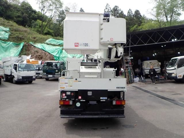 Hino DUTRO 2017-03 6734179-24