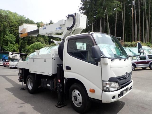 Hino DUTRO 2017-03 6734179-27
