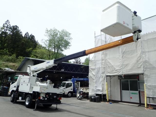 Hino DUTRO 2017-03 6734179-3